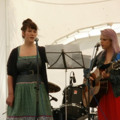 Ruby Dara duet at 2012 picnic